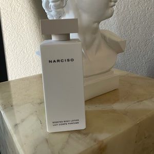 NARCISO body lotion, 6.7 oz